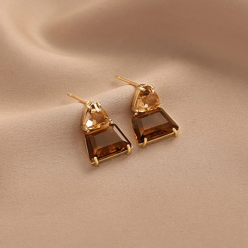 Elegant Brown Crystal Dangle Earrings jlt11755