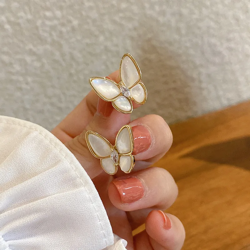 Elegant Butterfly Pearl Earrings-jlt11551