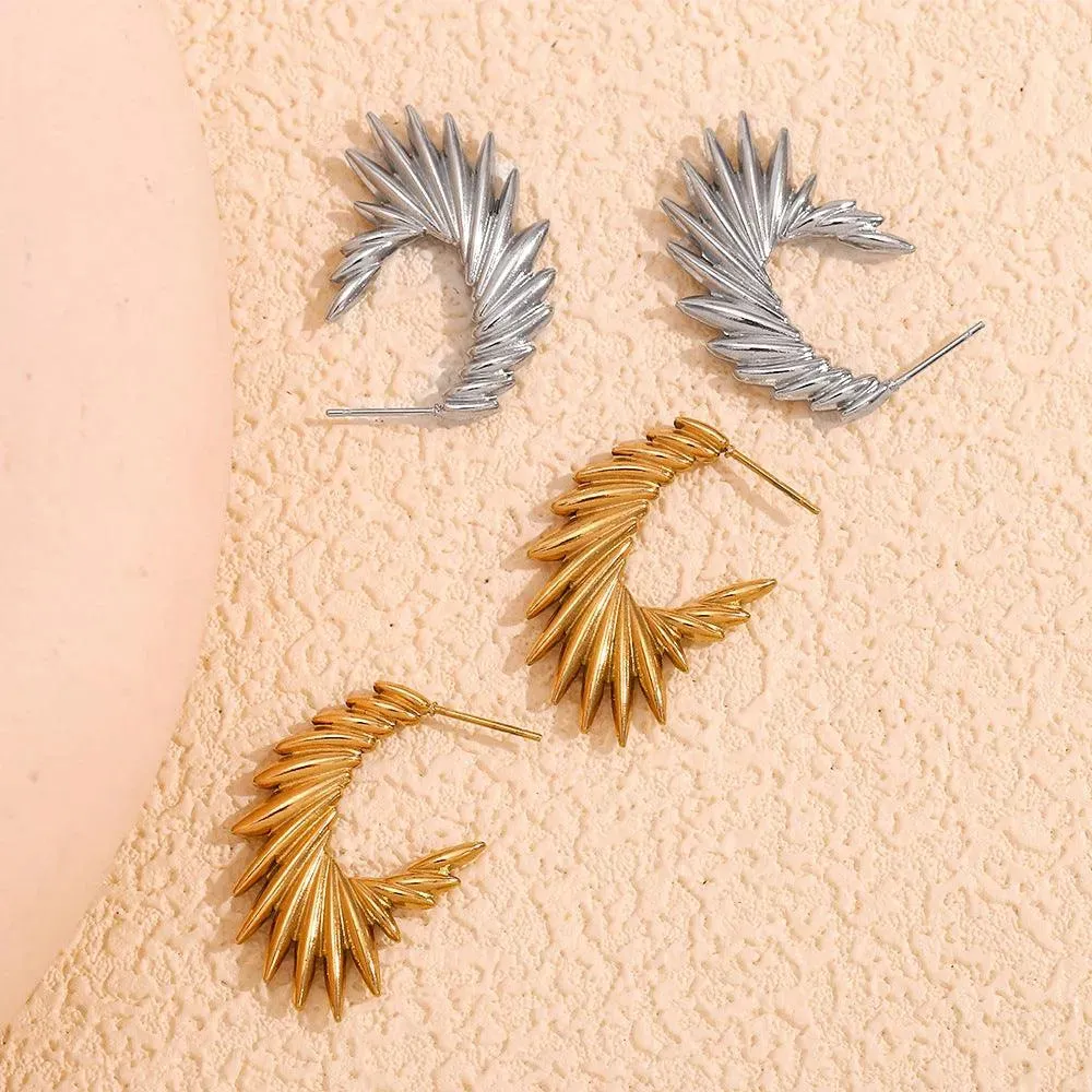 Leaf Fan Statement Earrings – Elegant Drop Earrings for Women