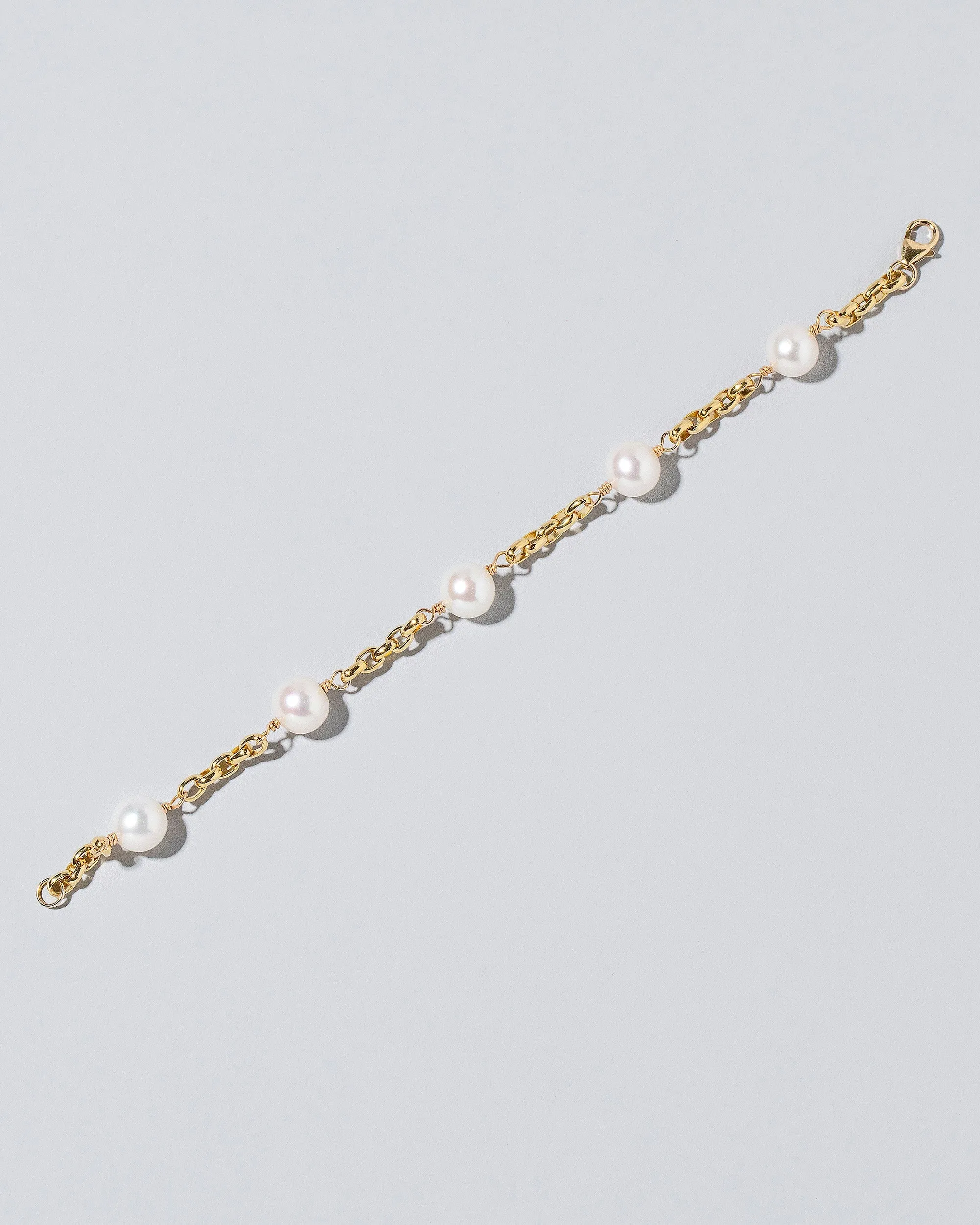 Pearl Station Bracelet Short Loop Chain