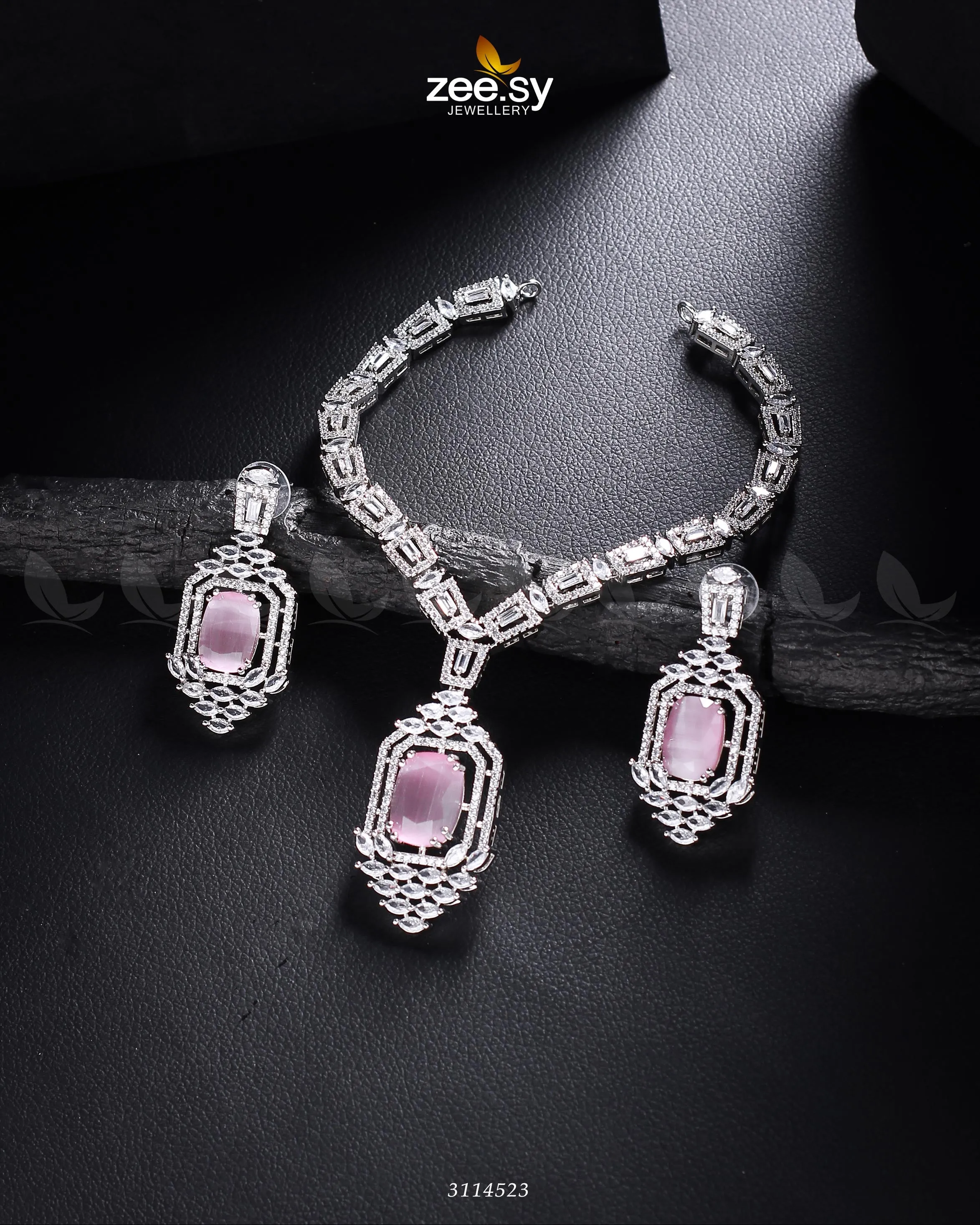 Sharmeen Necklace Set