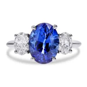 Skeie's Exclusive Sapphire 3-Stone Engagement Ring