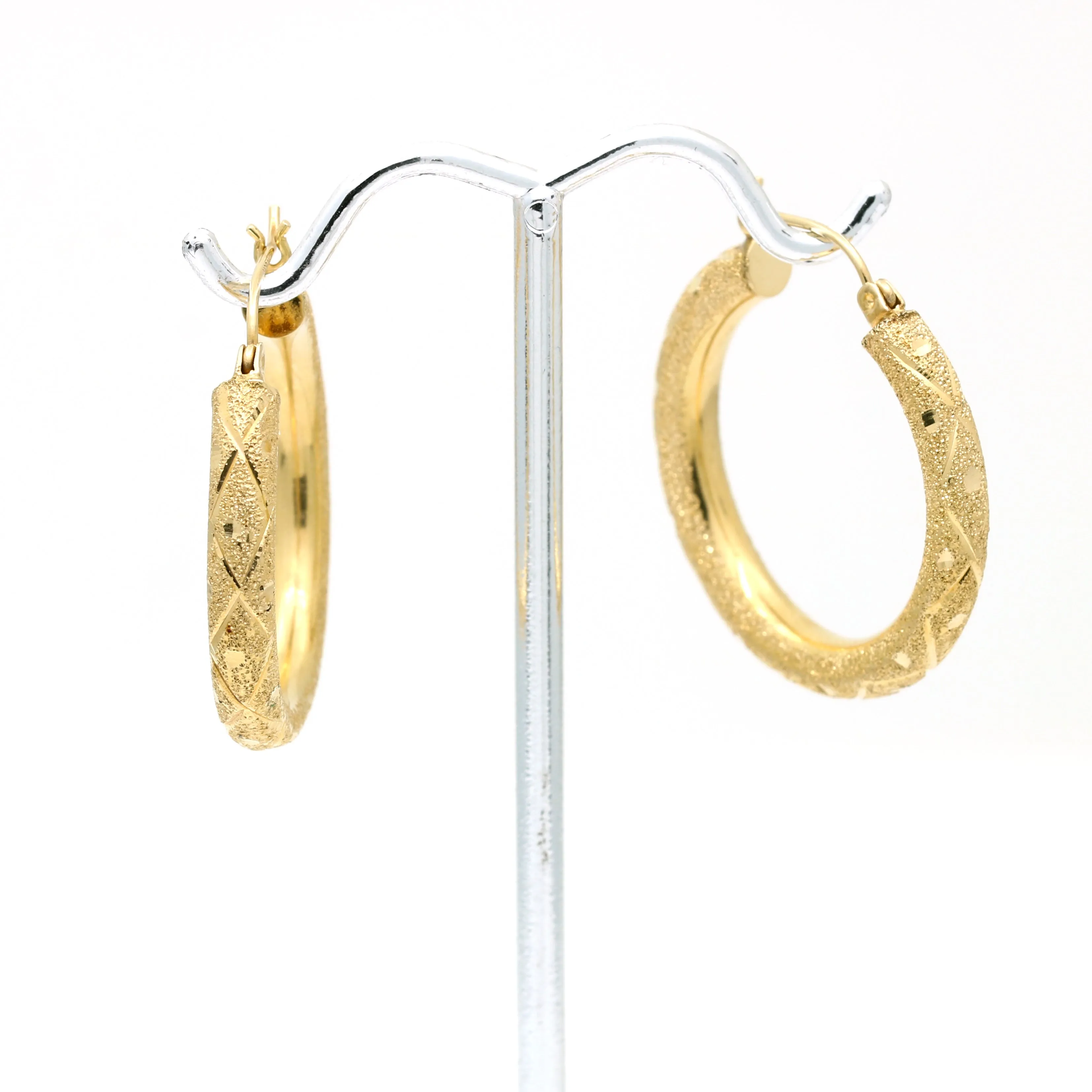 Women's Florentine Finish Tube Hoop Earrings in 14k Yellow Gold