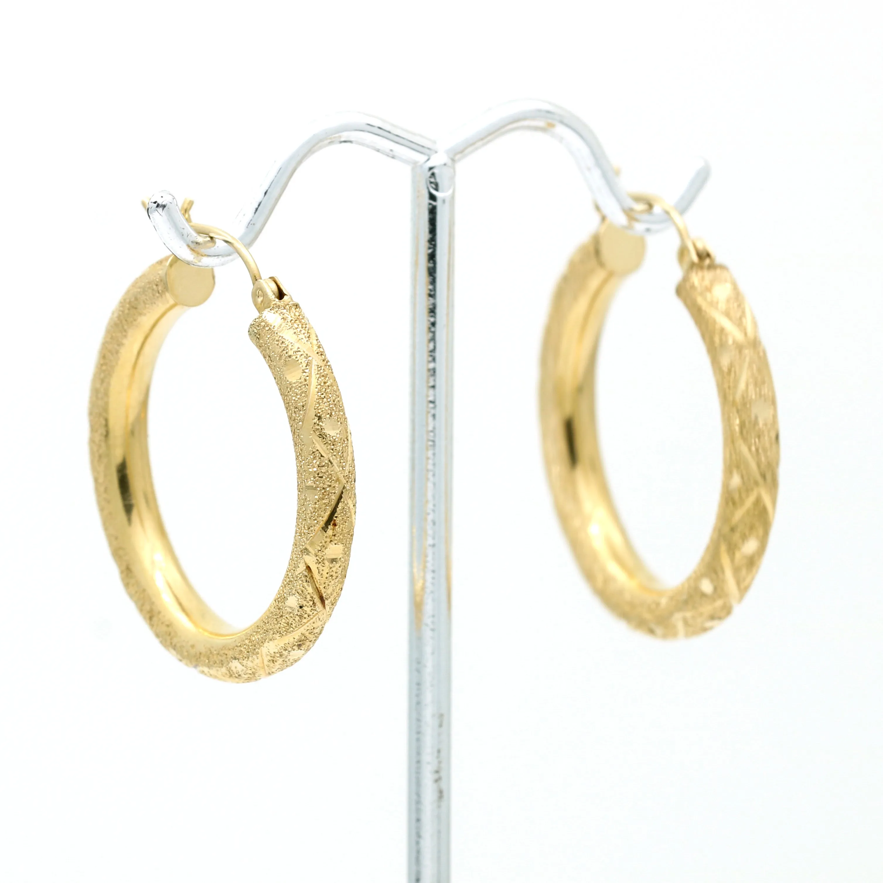 Women's Florentine Finish Tube Hoop Earrings in 14k Yellow Gold